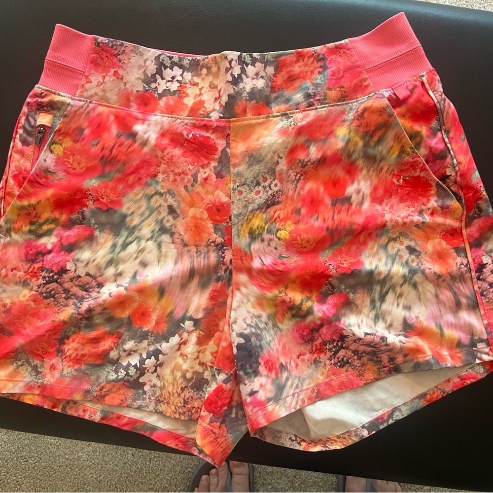 Athleta Brooklyn Floral Printed Women's Shorts, Sz 10